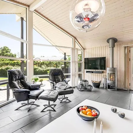 Ferienhaus Fritzi - 1-7km From The Sea By Interhome *