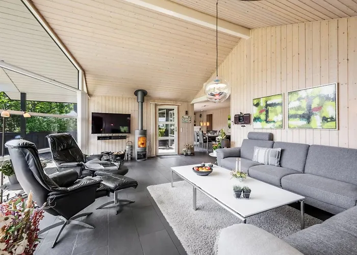 Fritzi - 1-7km From The Sea By Interhome